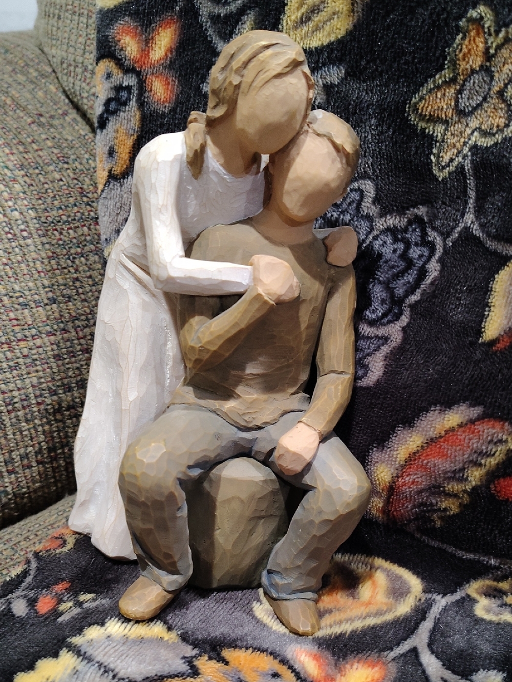 Willow Tree Embrace Figurine - White & Brown
